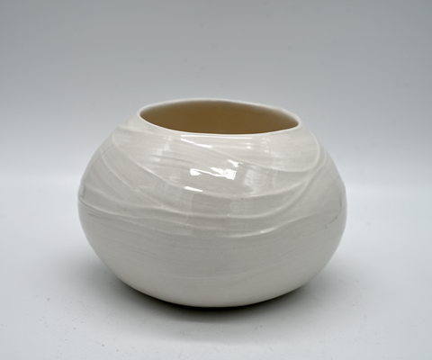 Skin vase white