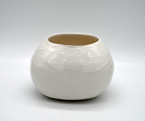 Skin vase white