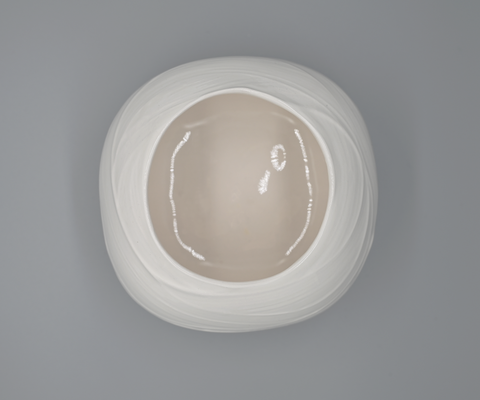 Skin vase white